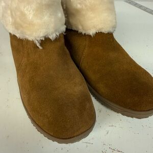 Women's Brown Suede Boots with Faux Fur Lining